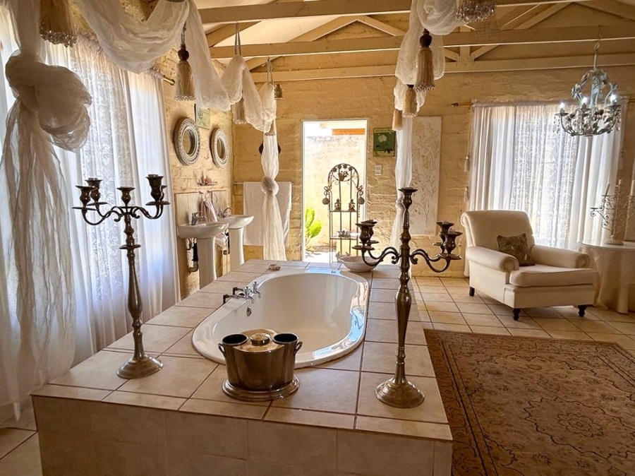 8 Bedroom Property for Sale in Potchefstroom Rural North West